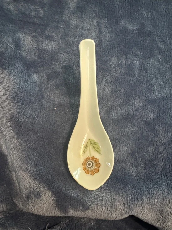 Ceramic Asian Soup Spoon with Floral Motif - White