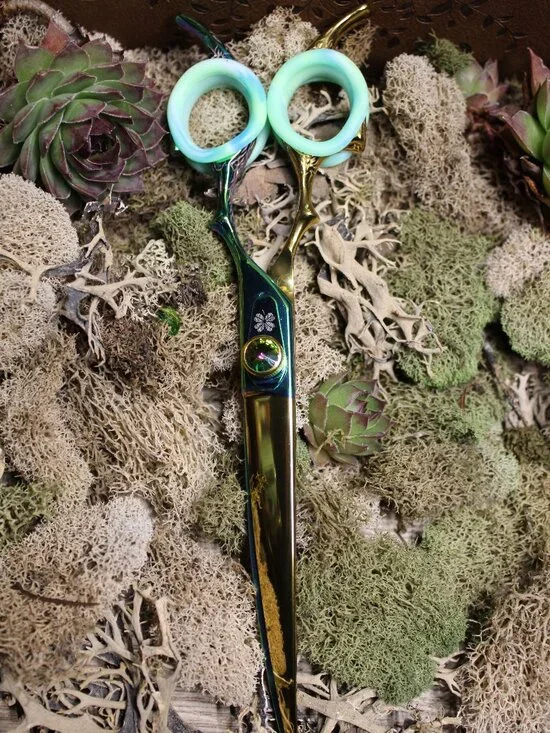 Groombox Lucky Curved Scissors