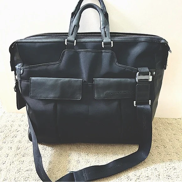 Piquadro Italian Leather & Nylon Unisex Briefcase Gently Used
