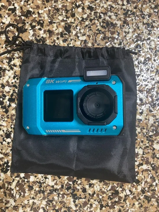 Waterproof camera