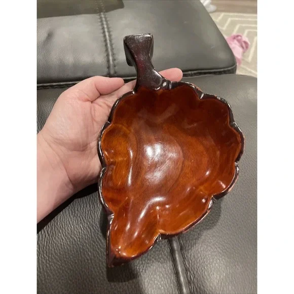 Mid Century Modern Vintage Carved Wood Leaf Shaped Nut Serving Dish Bowl