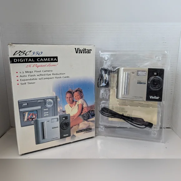 Vivitar DSC 350 Digital Camera 2x Digital Zoom 1.3 Mega Pixel. Black and silver