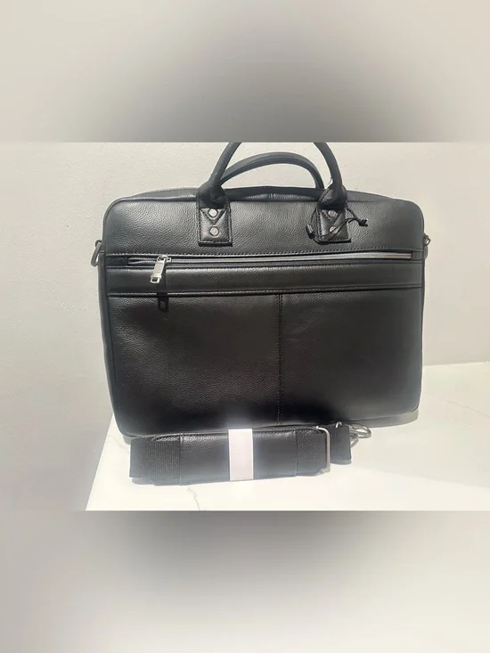 Samsonite NWOT Black Leather Briefcase Bag - Slim Brief design