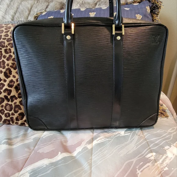 Louis Vuitton Black LeatherTaiga Epi Briefcase Vintage