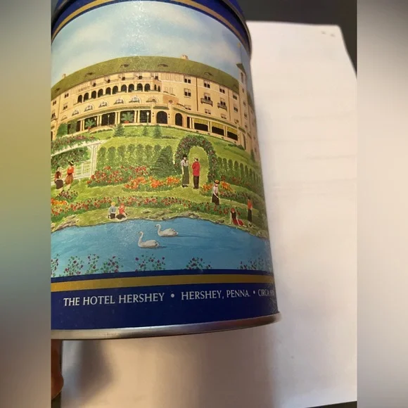 Hershey’s Kisses Blue and Gold Party Tin