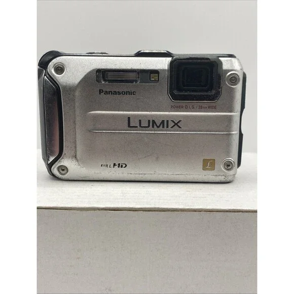 Panasonic Lumix DMC-TS3 Waterproof Camera AS-IS Powers On No Card Read