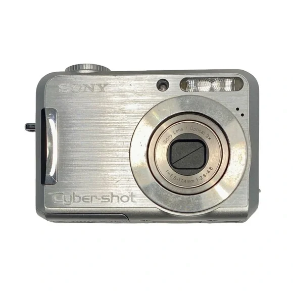 SONY Cyber-shot DSC-S700 Digital Camera | 7.2MP 3X Optical Zoom | For Parts Only