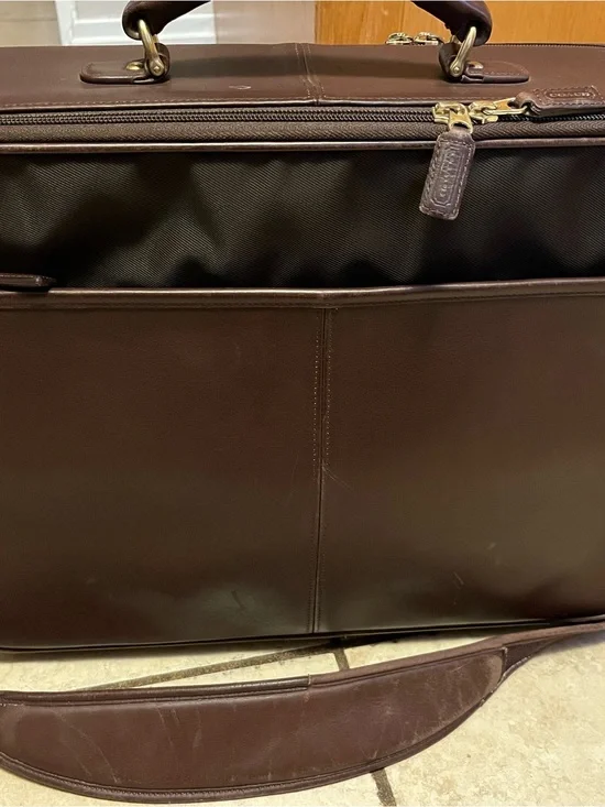 Coach Vintage Mahogany Travel Twill Case