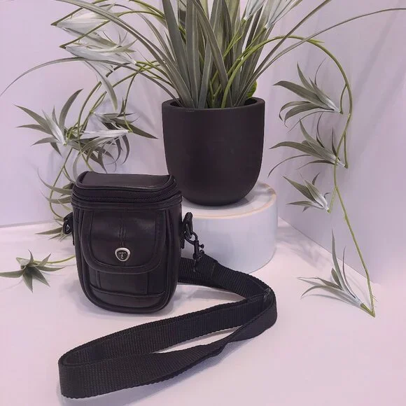 Icon Black Faux Leather Vintage Digital Camera Pouch