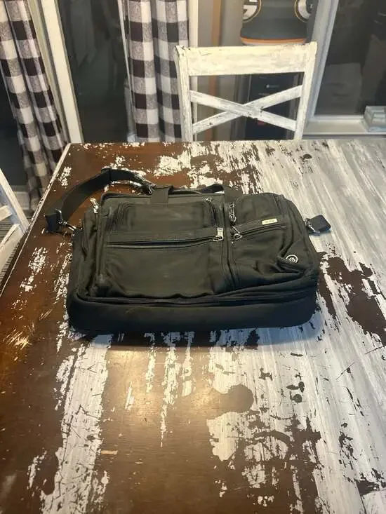 Tumi Alpha Expandable Organizer Laptop Briefcase 26031D4 Black Ballistic Nylon