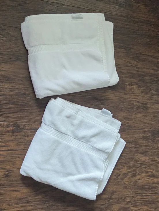 Restoration Hardware White Bath Towels - Set of 2