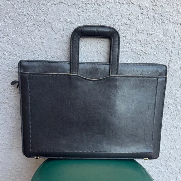 Elegant Brown Leather Men's Briefcase 💼
