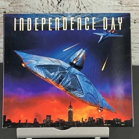 Independence Day PC CD-ROM Fox Int Radical Entertainment Windows (PC‎ 1997)