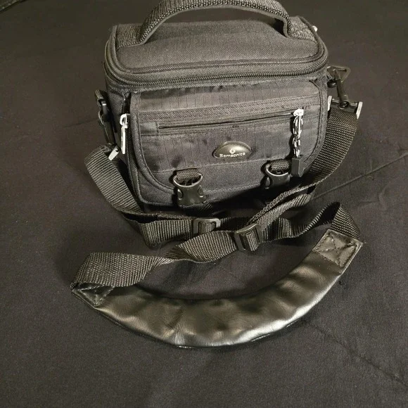 Samsonite Black Nylon Camera Shoulder Bag Case Padded Strap‎ Pockets Accessory