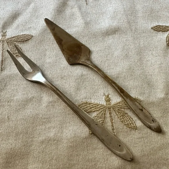 Vintage Meriden Silverplate Co. First Lady 2 Piece Pickle Fork & Cheese Spreader