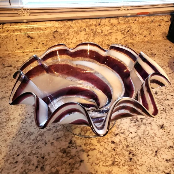Candy dish, serving dish hand-blown pure and white