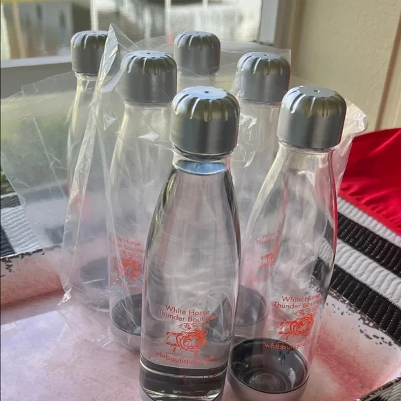 #0824 *6 Clear Plastic Bottles Refill To go.Thee Golden Tiger Art printed.