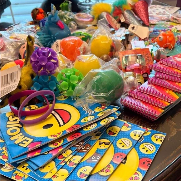Small toys/treasure box/Party Favors stocking stuffer set. Lot of 100 items.