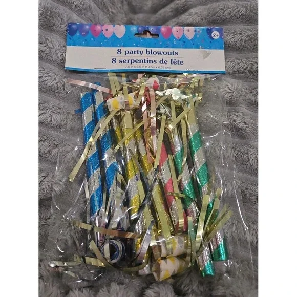 8 Party Blowouts Assorted Colors Plastic Paper Kids Party Supplies Ages 2+