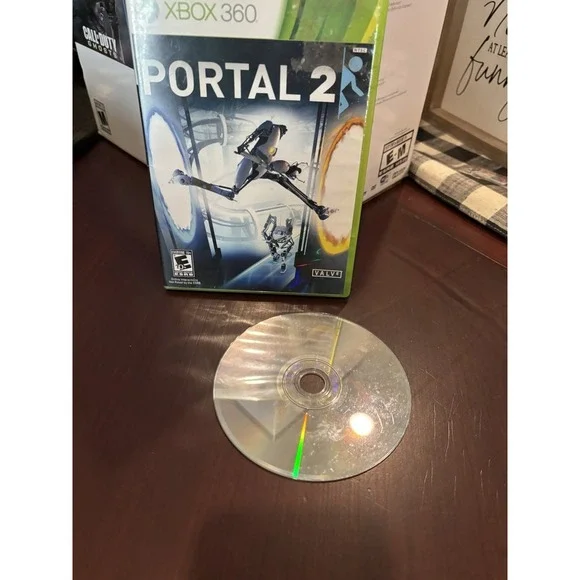 Portal‎ 2 (Microsoft Xbox 360, 2011)