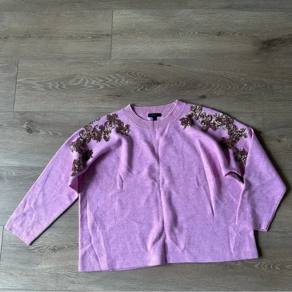 J. Crew 100% Merino Wool Embroidered Shoulders Sz M
