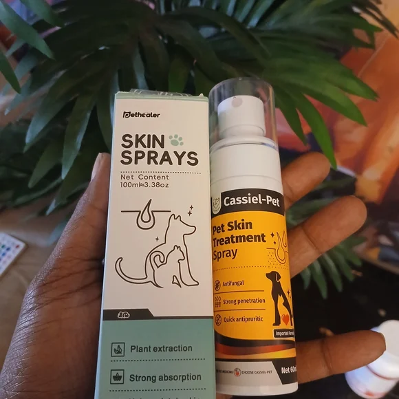 Skin Sprays for Pets - White and Black