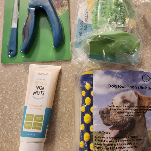 Dog Dental Care Set with Toothbrush and Gel