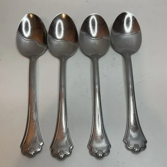 SET OF 4 ONEIDA MIDTOWNE STAINLESS STEEL 6-7/8
