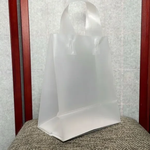 Uline 30 Count Clear Frosted Party Bags/Gift Bags (NEW)