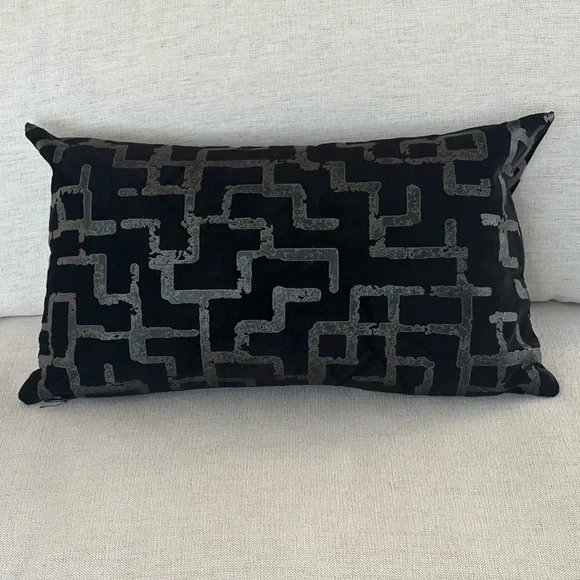 Restoration Hardware Black and Gray Patterned Pillows. Set of 4 covers.