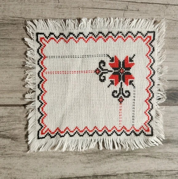 Vintage Beautiful Handmade Embroidred Ukrainian Soviet Napkin Red And Black