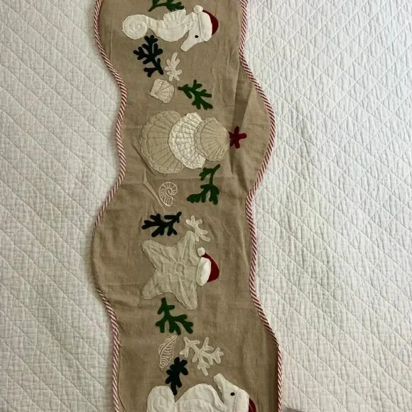 TOMMY BAHAMA Table Runner 14