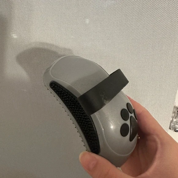 Gray Furminator Dog/Cat Grooming Brush