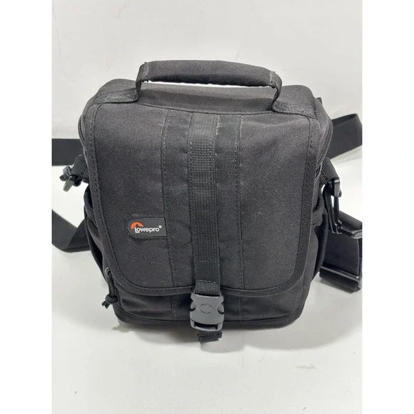 Lowepro Camera‎ Bag Adventura 140 Black Nylon Travel Adventure Padded