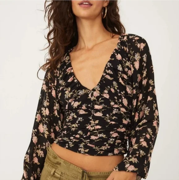 Free People New Final Rose Blouse lkng‎ puff sleeve sz Small NWT
