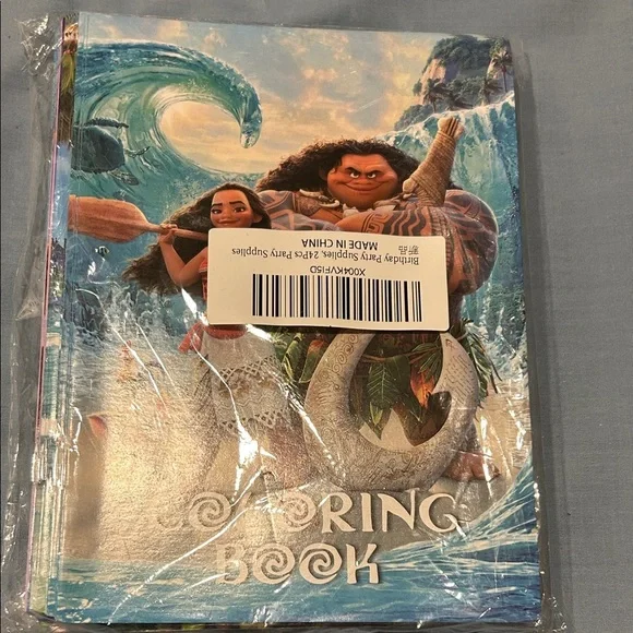 24 moana coloring books. Party favors