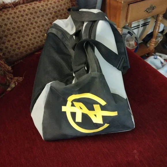 Vintage NAUTICA COMPETITION Duffle Duffel Bag