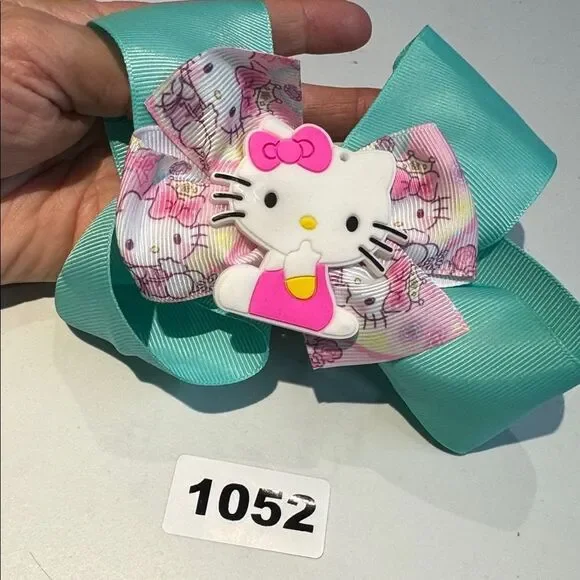 1052 Mint Green Color Hello Kitty Hair Bow Alligator Clip