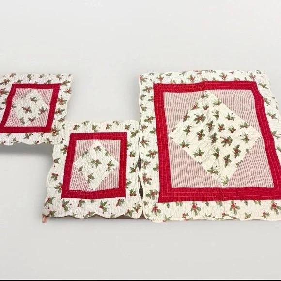Great Finds Collect‎ Quilted Table Topper Christmas Holly, Red & Stripe Set Of 3