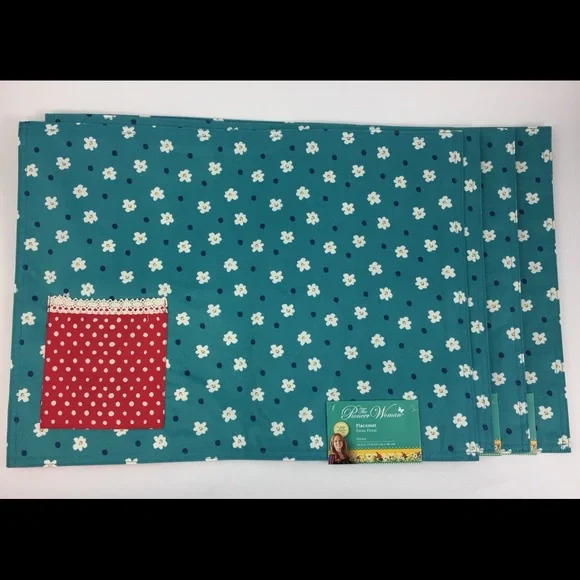 The Pioneer Woman Fiona Reversible Placemat With Pocket on One Side Set of 4