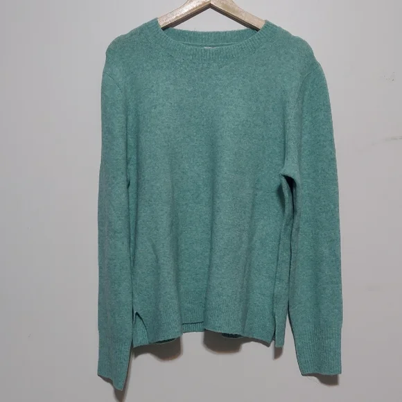 J. Crew Seafoam Crew Neck Sweater Women's Size Large