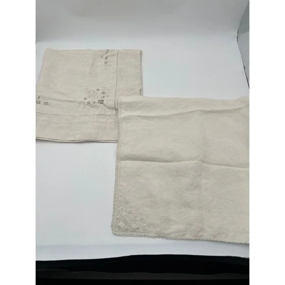 2‎ Table Sized Vintage Linens
