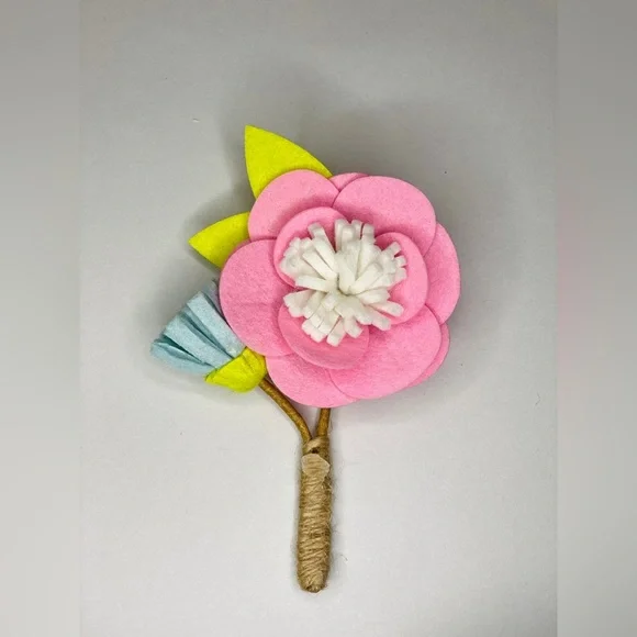 Mother’s Day Flower Corsage Keepsake • Felt flower bouquet pin on corsage