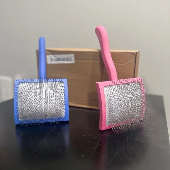 DOG BRUSH