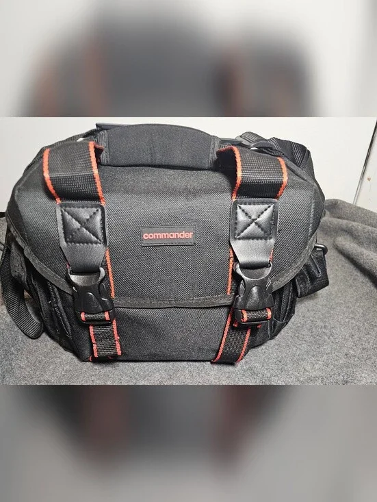 Commander Black Red Padded Adjustable Strap Dividers Large DSLR Camera Bag