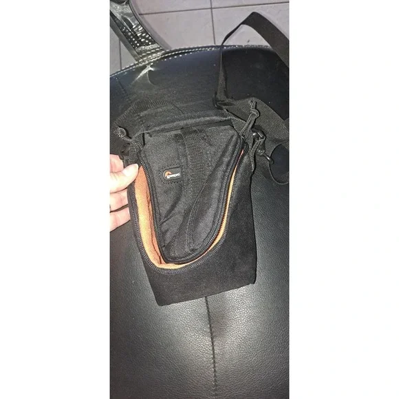 Lowepro Camera Bag 6x4.5x4