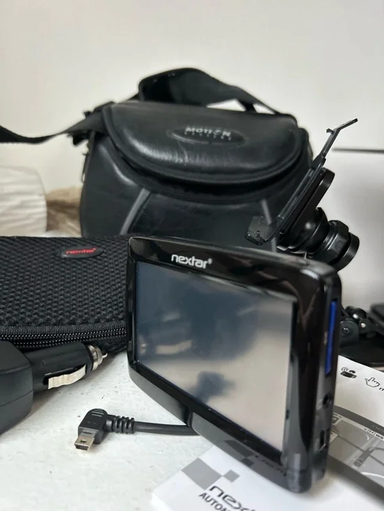 Nextar Black GPS Camera with Accessories
