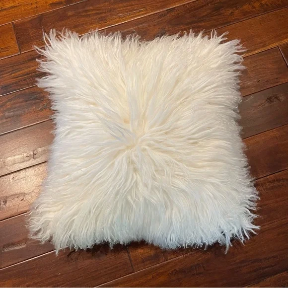 R H Mongolian wool throw pillow white/cream