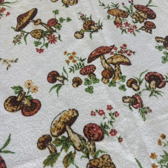 1960s Vintage Mushroom Tablecloth 52 X 66