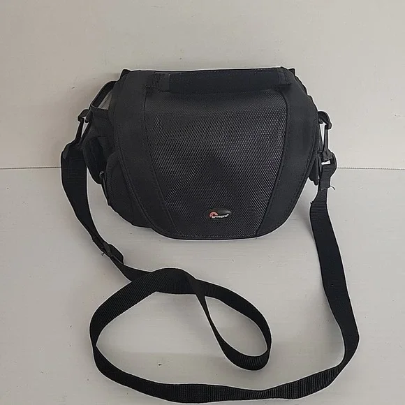Lowepro‎ Edit 110 Camera Bag W/ Strap